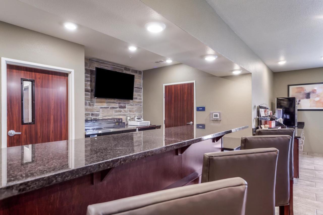 Cobblestone Inn & Suites-Fremont Luaran gambar