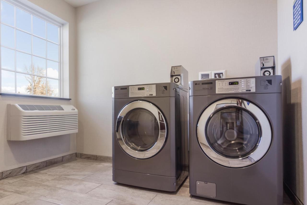Cobblestone Inn & Suites-Fremont Luaran gambar