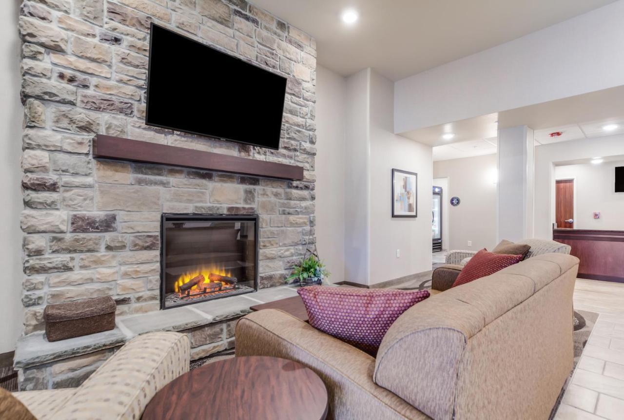 Cobblestone Inn & Suites-Fremont Luaran gambar