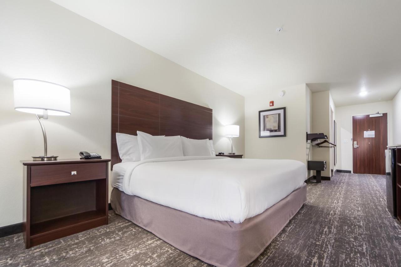Cobblestone Inn & Suites-Fremont Luaran gambar