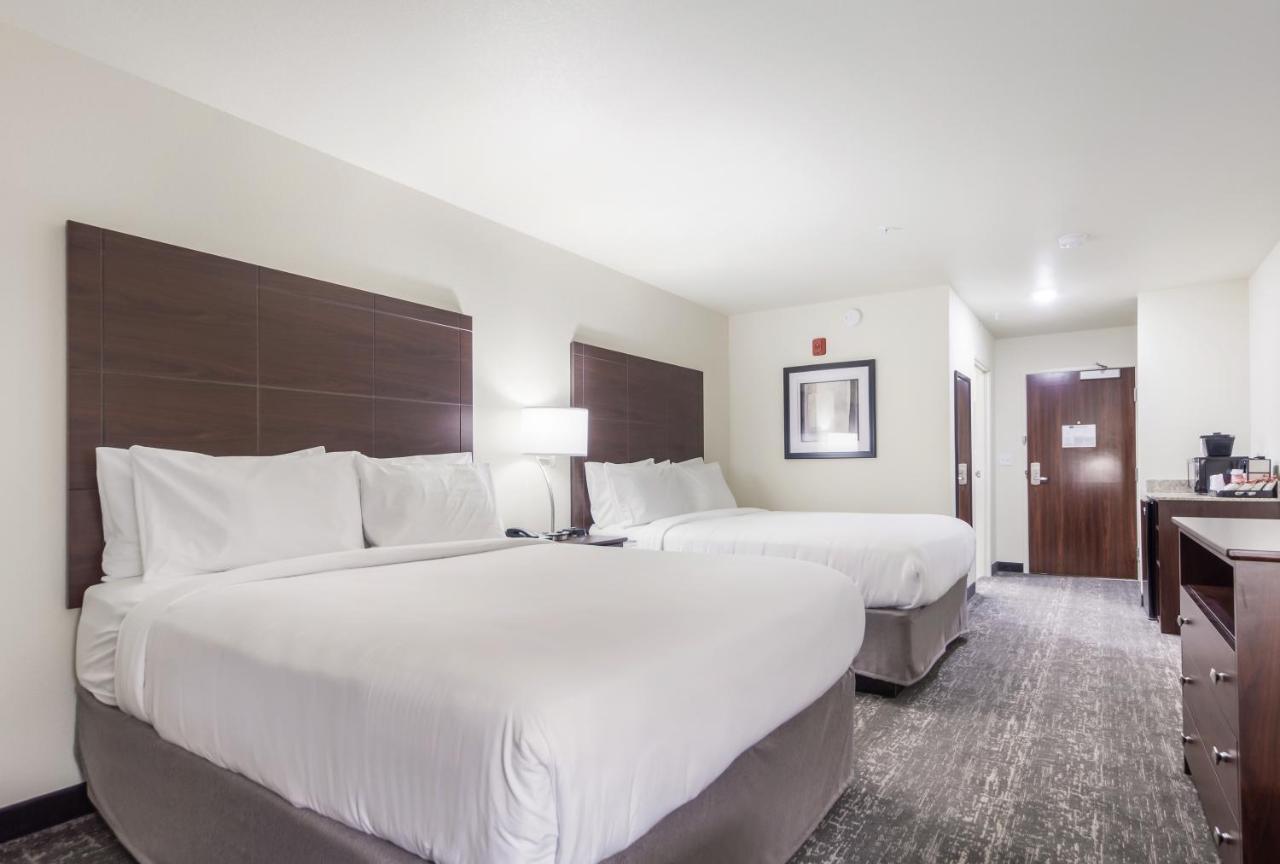 Cobblestone Inn & Suites-Fremont Luaran gambar