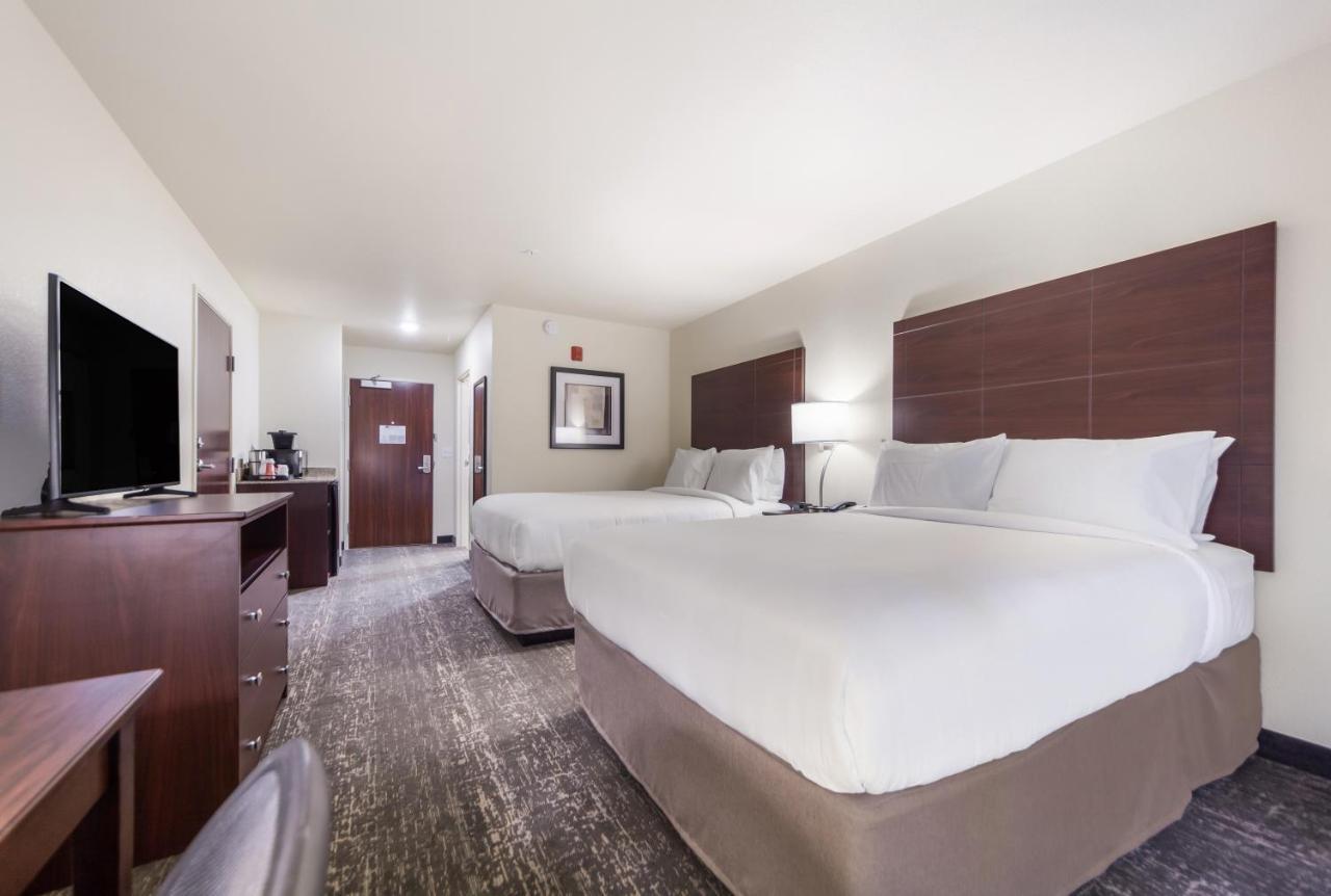 Cobblestone Inn & Suites-Fremont Luaran gambar