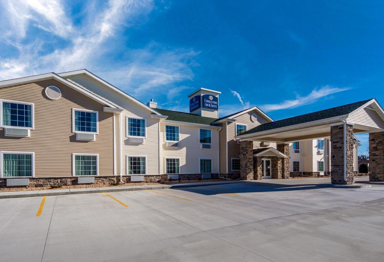 Cobblestone Inn & Suites-Fremont Luaran gambar