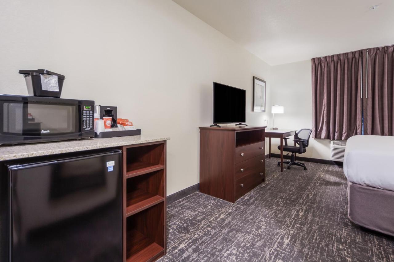Cobblestone Inn & Suites-Fremont Luaran gambar