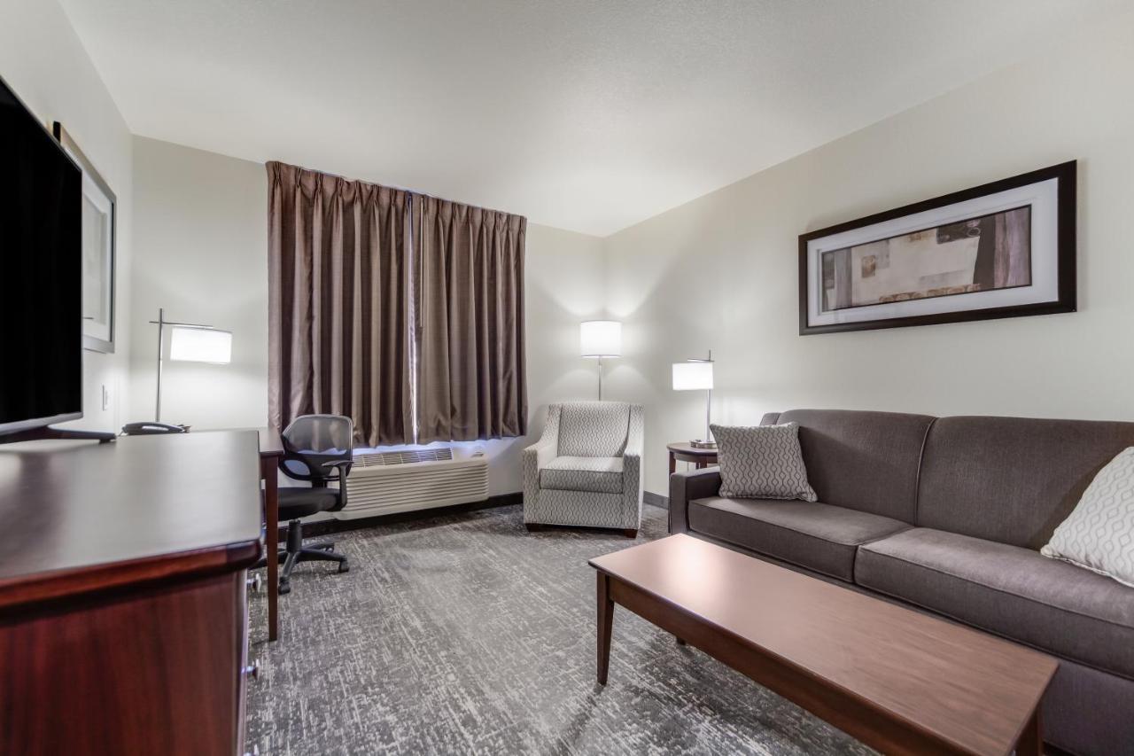 Cobblestone Inn & Suites-Fremont Luaran gambar